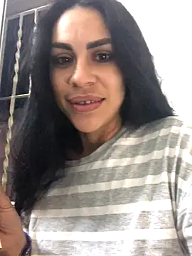 hotroommates online show from November 12, 2025, 3:21 am