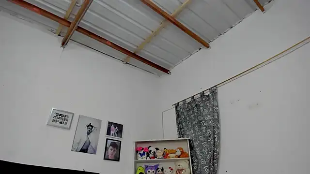 megan 100 online show from December 4, 2025, 5:01 pm