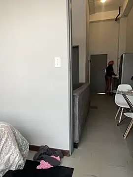 Snapshot of Queen-Boobylicious chatting on October 27, 2025, 8:15 am Queen-Boobylicious online show from October 27, 2025, 8:15 am