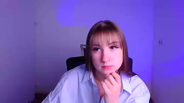 Snapshot of Evelina_GG chatting on February 10, 2025, 10:09 am Evelina GG online show from February 10, 2025, 10:09 am