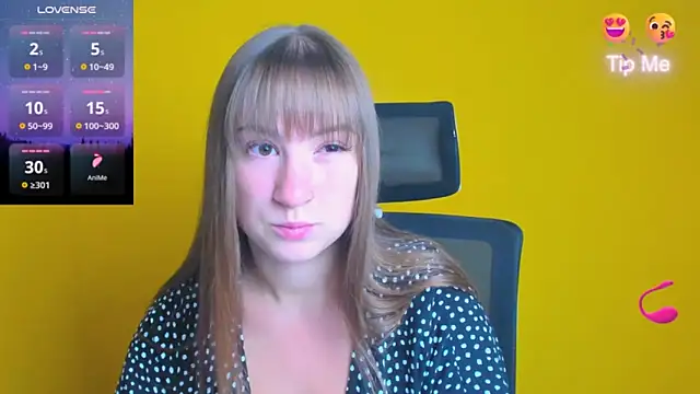 Snapshot of Evelina_GG chatting on September 23, 2025, 5:36 am Evelina GG online show from September 23, 2025, 5:36 am