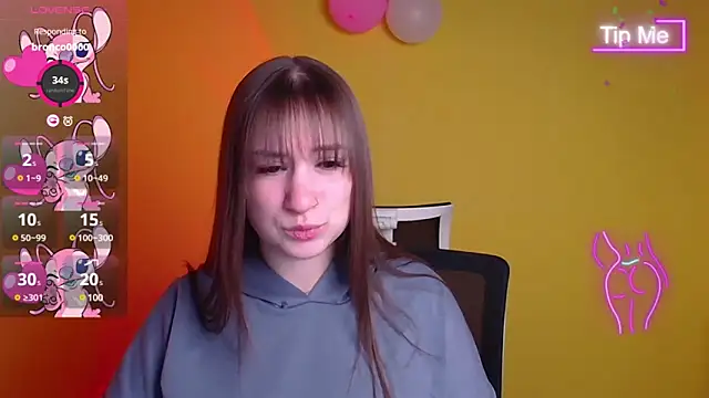 Snapshot of Evelina_GG chatting on February 25, 2025, 6:47 am Evelina GG online show from February 25, 2025, 6:47 am