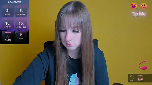 Snapshot of Evelina_GG chatting on October 2, 2025, 5:33 am Evelina GG online show from October 2, 2025, 5:33 am
