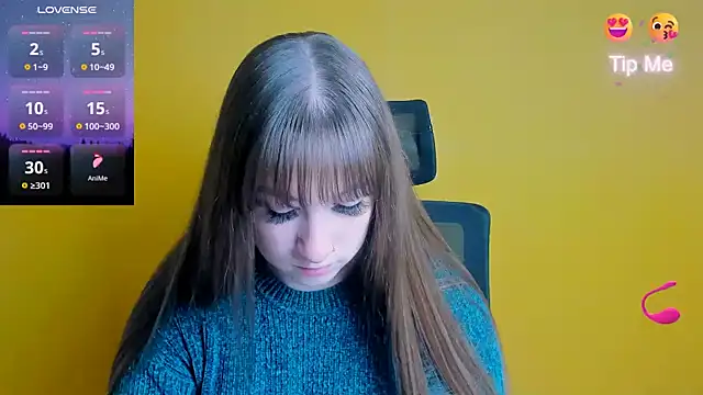 Snapshot of Evelina_GG chatting on October 3, 2025, 11:01 am Evelina GG online show from October 3, 2025, 11:01 am