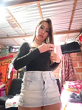 Snapshot of samy-blonde chatting on February 28, 2026, 2:50 pm samy-blonde online show from February 28, 2026, 2:50 pm