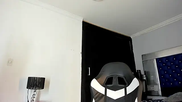 La Perversa69 online show from September 28, 2025, 7:21 pm