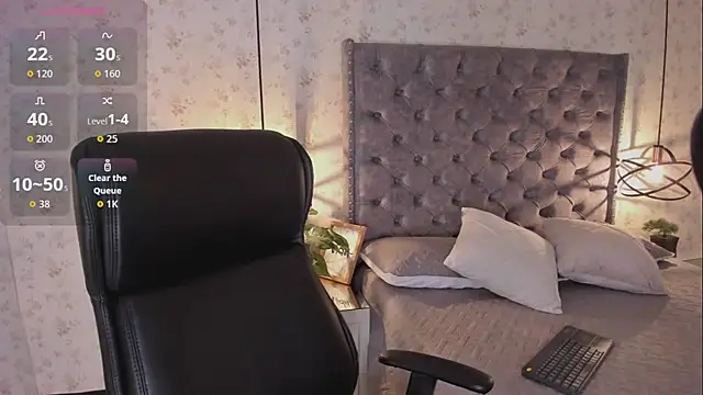 Snapshot of LanaJones_ chatting on July 15, 2026, 1:51 pm LanaJones online show from July 15, 2026, 1:51 pm