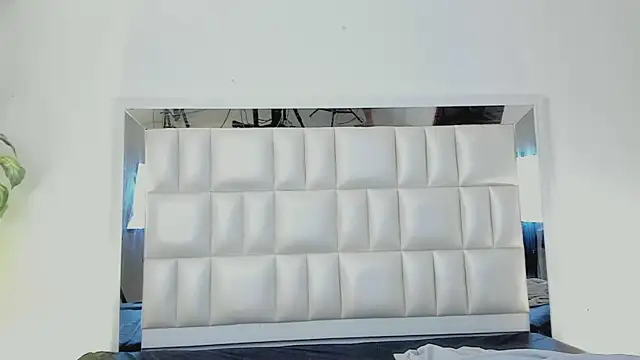 Alhana pulido online show from February 25, 2025, 9:26 pm