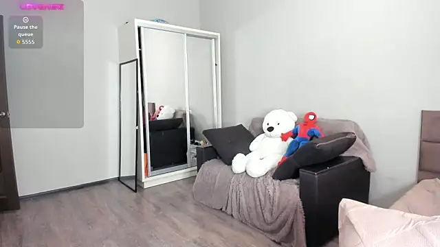 Aurelia kato online show from March 31, 2026, 5:09 am