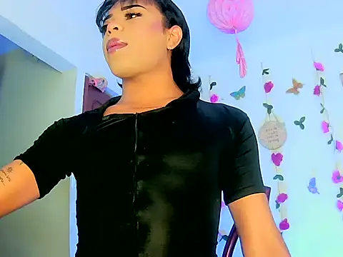 Cristina Dam online show from December 6, 2024, 2:51 am