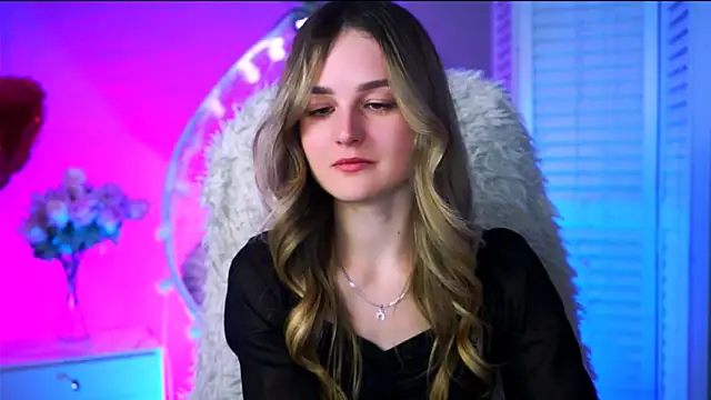 DeboraLarson online show from March 1, 2025, 4:22 pm