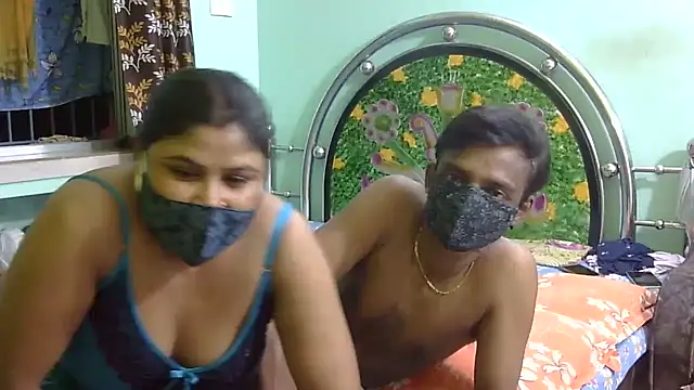 Couple For You18 online show from September 25, 2025, 7:20 pm