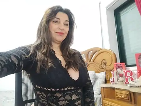Julie Boronat26 online show from June 4, 2026, 9:47 am