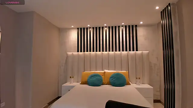 GabriellaLee online show from February 15, 2026, 11:09 am