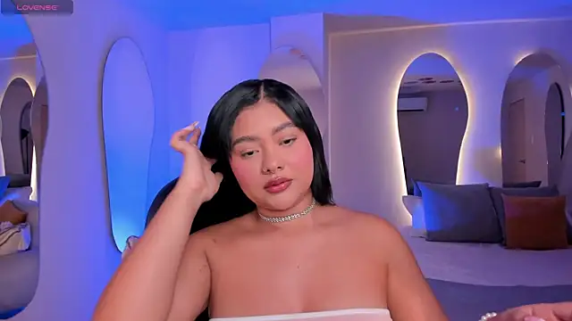 GabriellaLee online show from November 28, 2025, 3:17 am