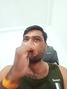 pintuS40 online show from October 8, 2025, 2:24 am