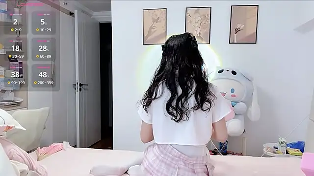 Snapshot of Luminous163 chatting on December 18, 2025, 1:04 pm Luminous163 online show from December 18, 2025, 1:04 pm