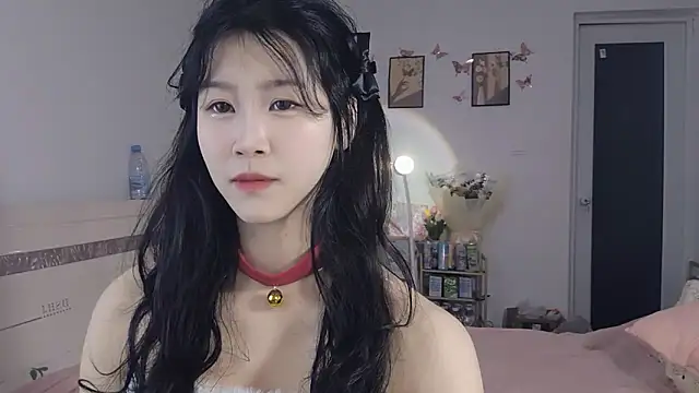 Snapshot of Luminous163 chatting on March 16, 2025, 11:49 am Luminous163 online show from March 16, 2025, 11:49 am