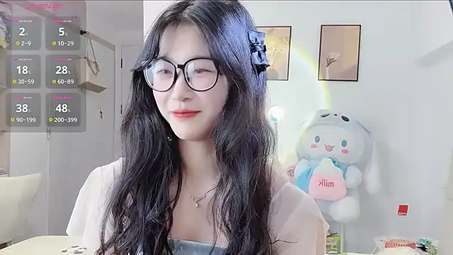 Snapshot of Luminous163 chatting on September 12, 2025, 12:49 pm Luminous163 online show from September 12, 2025, 12:49 pm