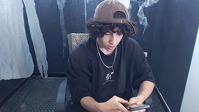 Kerverr  online show from November 5, 2025, 2:42 pm