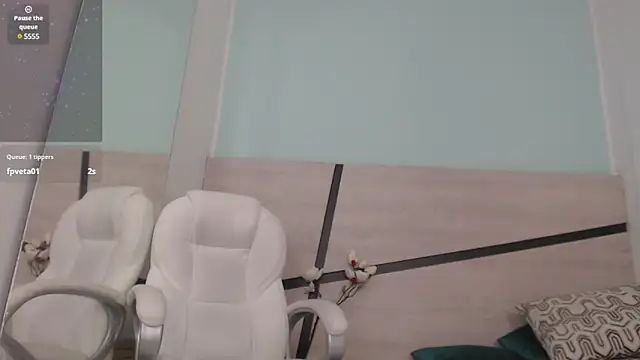 sussy leon online show from March 10, 2025, 7:18 pm