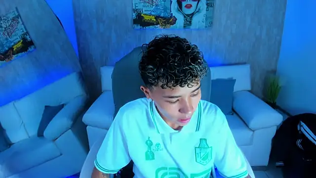 nova sex01 online show from October 21, 2025, 4:45 am