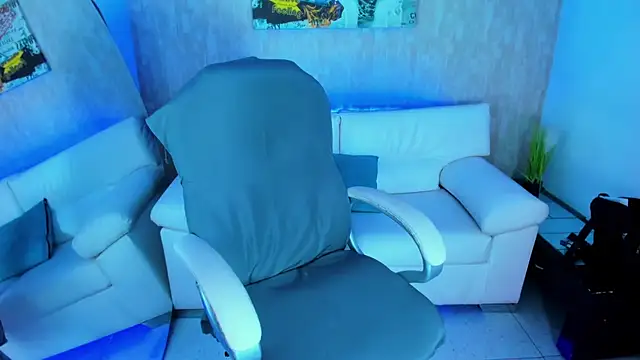 nova sex01 online show from November 8, 2025, 5:33 am