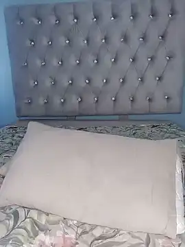 Snapshot of Amber007 chatting on January 19, 2025, 1:22 pm Amber007 online show from January 19, 2025, 1:22 pm