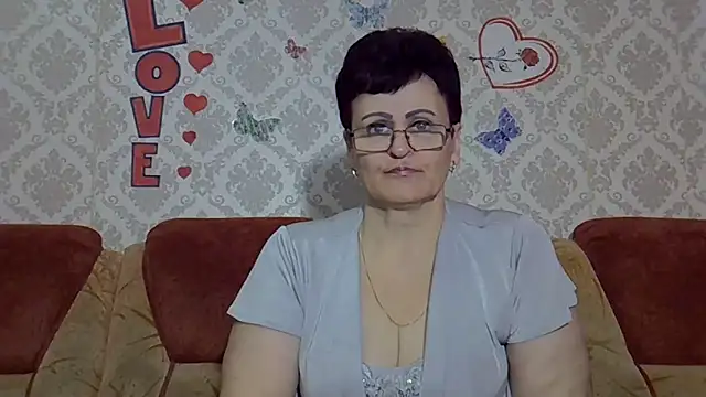 PaulaGolden online show from November 24, 2025, 10:37 am