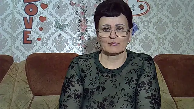 PaulaGolden online show from March 18, 2026, 6:31 pm