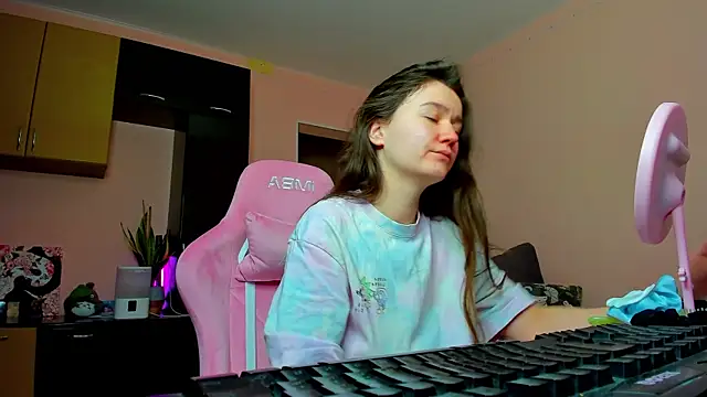 ameli moon online show from December 3, 2025, 11:31 am