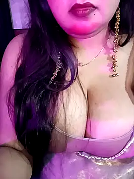 Suhanakhan00 online show from March 26, 2026, 8:23 am