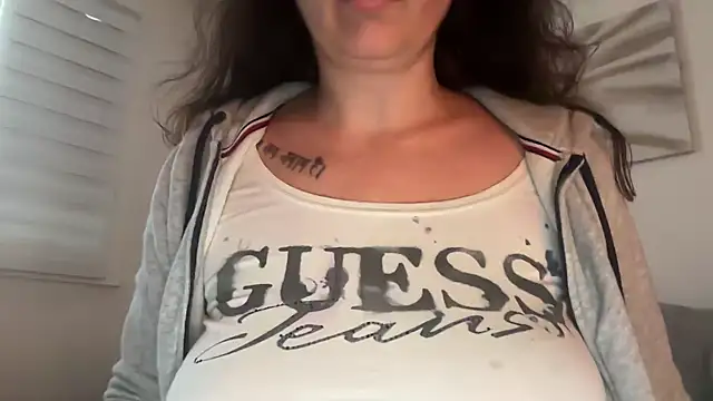 Serena 4you online show from December 15, 2025, 3:51 pm