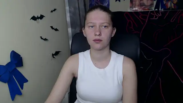 Snapshot of StellaCRL chatting on April 27, 2026, 12:03 pm StellaCRL online show from April 27, 2026, 12:03 pm