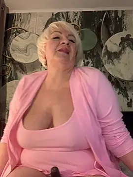 Laura Millf online show from March 16, 2026, 3:37 pm