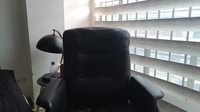 ANGEL  COOPER online show from March 14, 2025, 3:25 pm