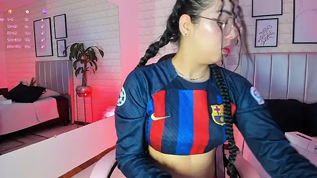 Lizzie-Evans online show from February 13, 2026, 12:05 pm