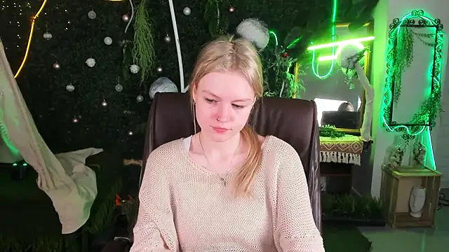 GraceGlamour online show from February 13, 2026, 5:07 am