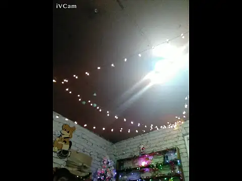 Snapshot of flammingcheeks chatting on December 27, 2024, 11:42 pm flammingcheeks online show from December 27, 2024, 11:42 pm