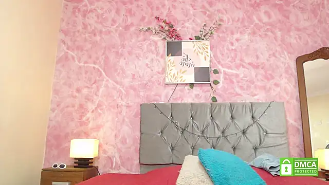 moon hill online show from September 30, 2025, 1:22 am