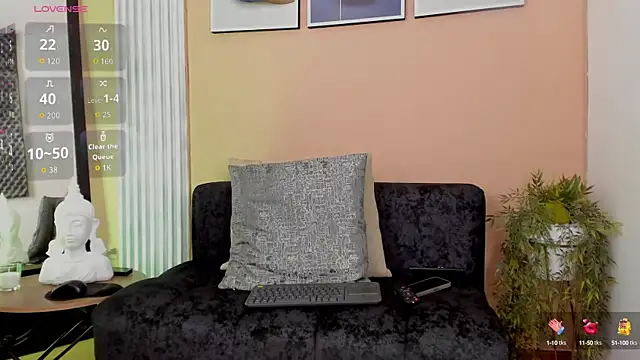 thomas eliotts online show from October 28, 2025, 7:57 pm