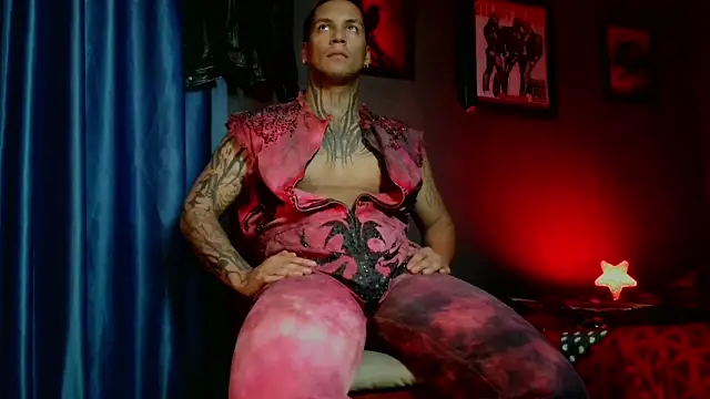 Snapshot of Leonnardo_Jaramillo chatting on February 22, 2026, 10:00 pm Leonnardo Jaramillo online show from February 22, 2026, 10:00 pm