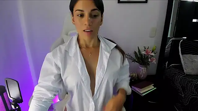 Sara lopez 28 online show from March 29, 2026, 3:13 pm