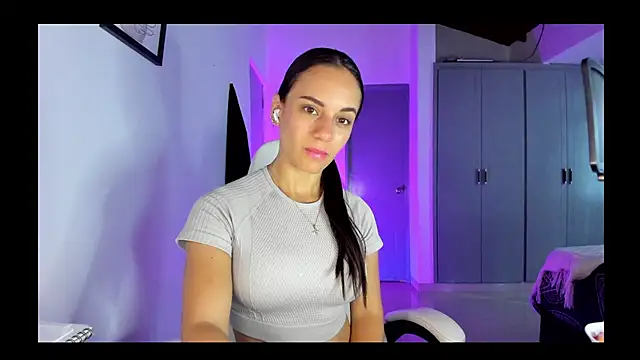 Sara lopez 28 online show from July 28, 2026, 12:59 pm