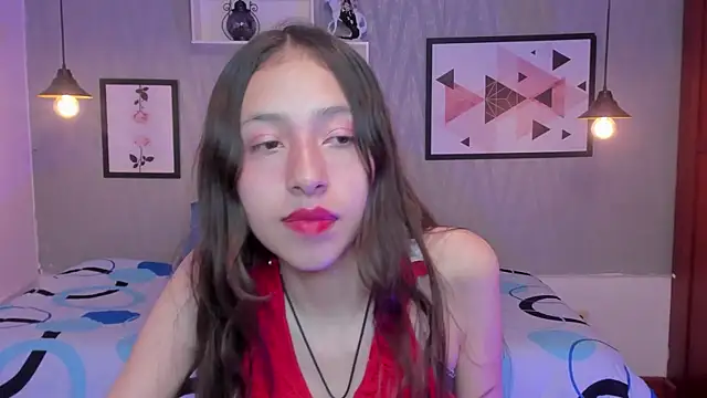 Snapshot of Valeria_roussi chatting on February 15, 2025, 4:56 pm Valeria roussi online show from February 15, 2025, 4:56 pm