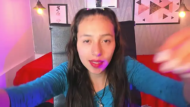 Snapshot of Valeria_roussi chatting on December 27, 2024, 8:07 pm Valeria roussi online show from December 27, 2024, 8:07 pm