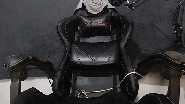 julien xv online show from March 21, 2026, 5:06 pm