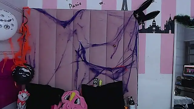 sara caplerx online show from October 21, 2025, 1:54 pm