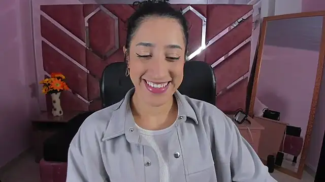 Eimy Sexy  online show from May 26, 2026, 1:42 pm