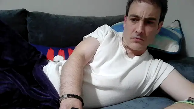 Snapshot of basquehotboy chatting on February 27, 2025, 1:30 am basquehotboy online show from February 27, 2025, 1:30 am